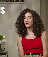 emmyrossumweb_prideshamelessequal_extratv_000377.jpg
