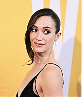 emmyrossumwweb_whoopimonologuesopeningnight__28229.jpg
