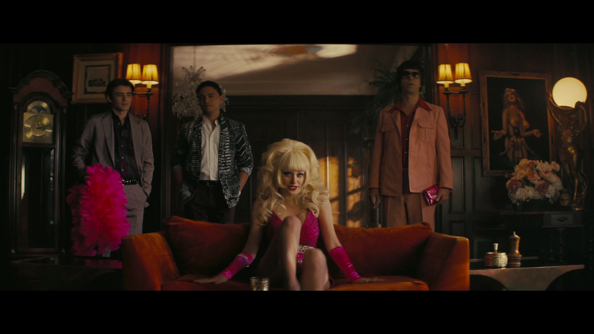 Angelyne_S01E03_Glow_in_the_Dark_Queen_of_the_Universe_1080p_ERW_001639.jpg