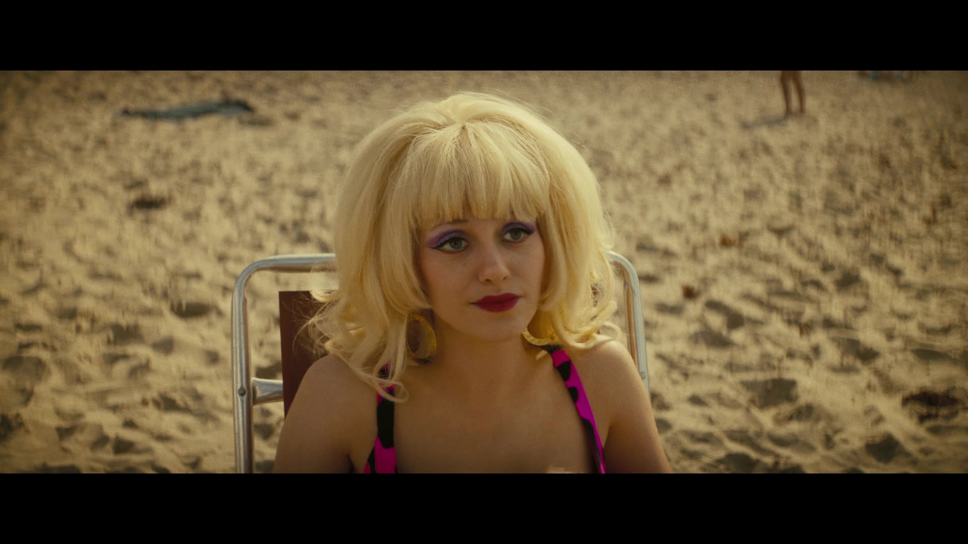 Angelyne_S01E03_Glow_in_the_Dark_Queen_of_the_Universe_1080p_ERW_001740.jpg