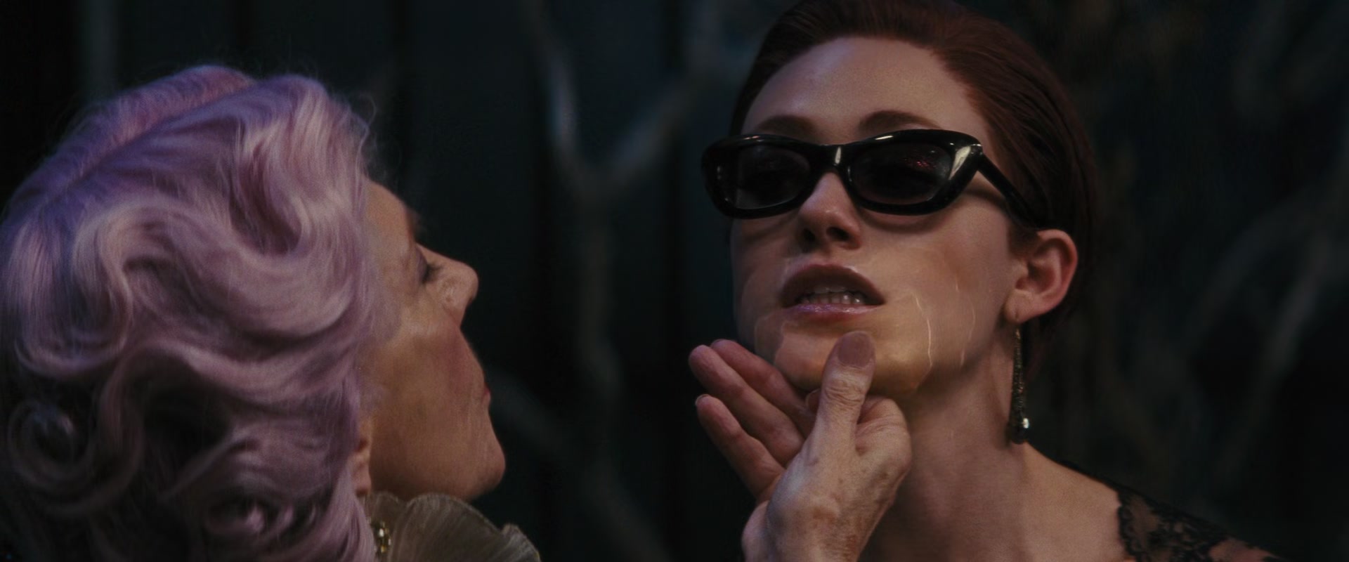 Beautiful_Creatures_2013_1080p_BluRay_ERW_008061.jpg
