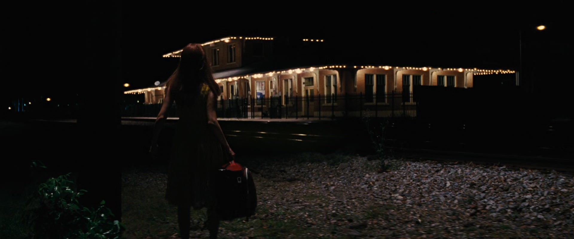Beautiful_Creatures_2013_1080p_BluRay_ERW_008845.jpg
