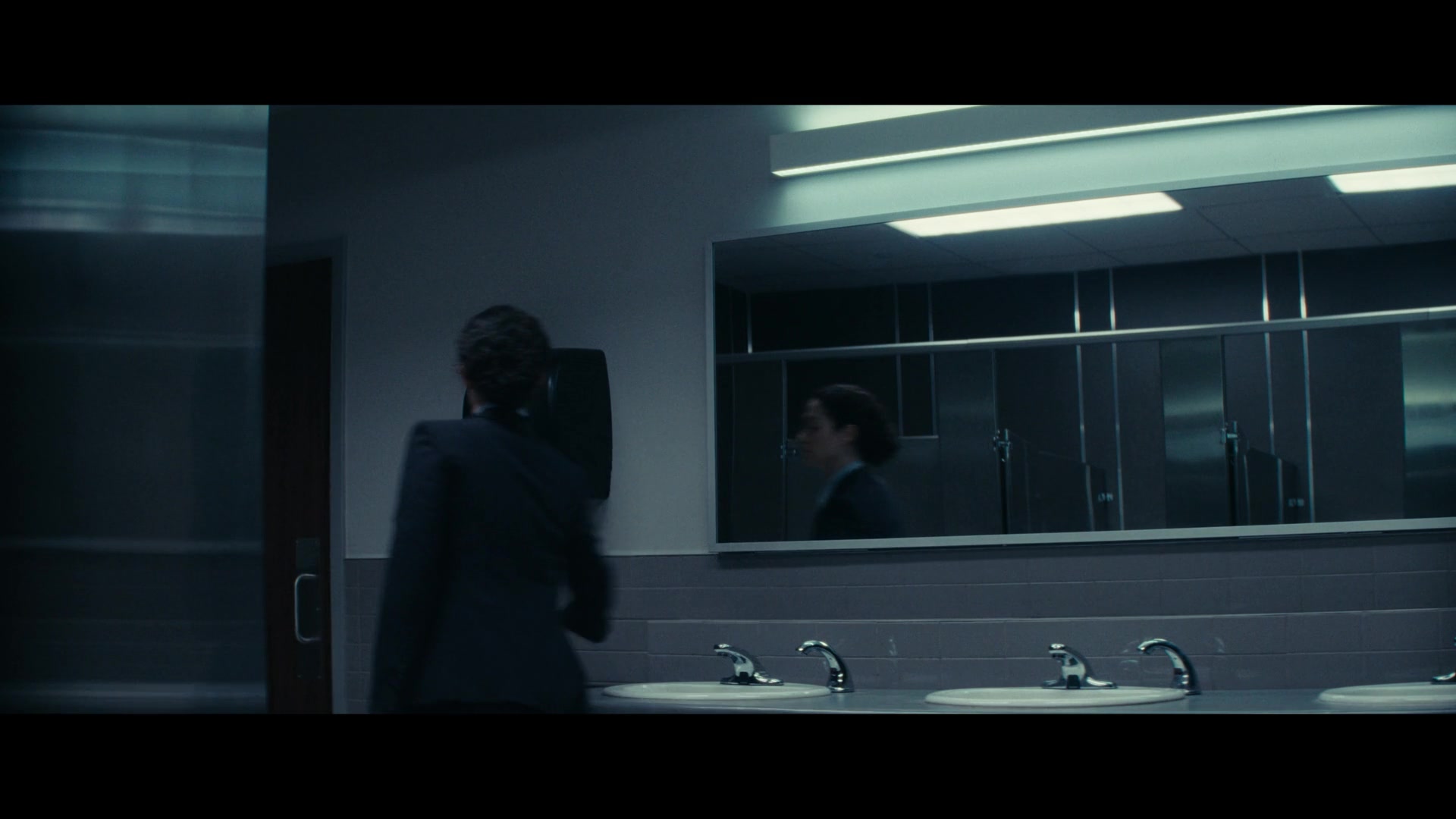 Furious_S01E03_Memory_Distortion_1080p_ERW_004752.jpg