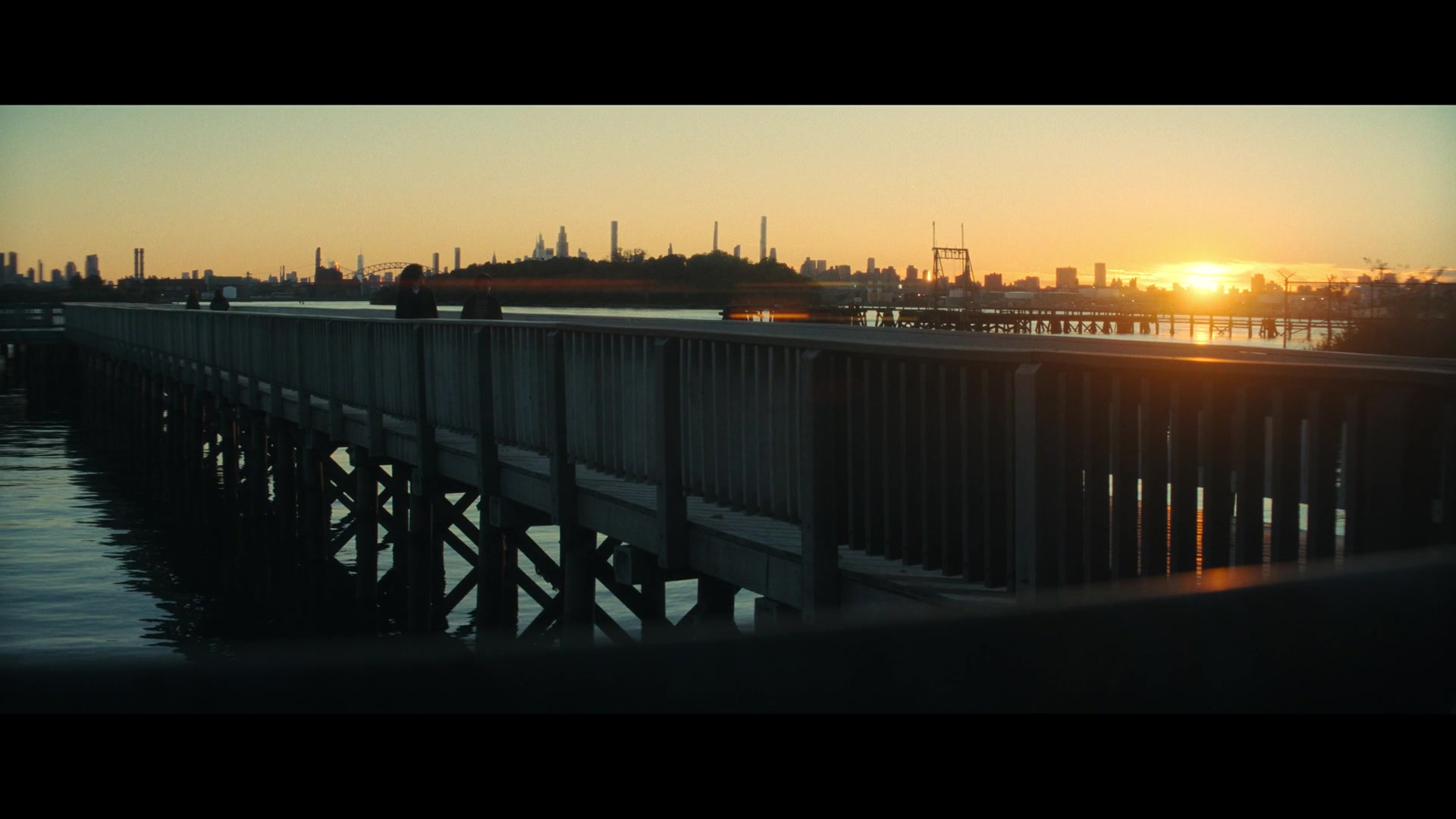 Furious_S01E04_Flash_Flood_1080p_ERW_001797.jpg