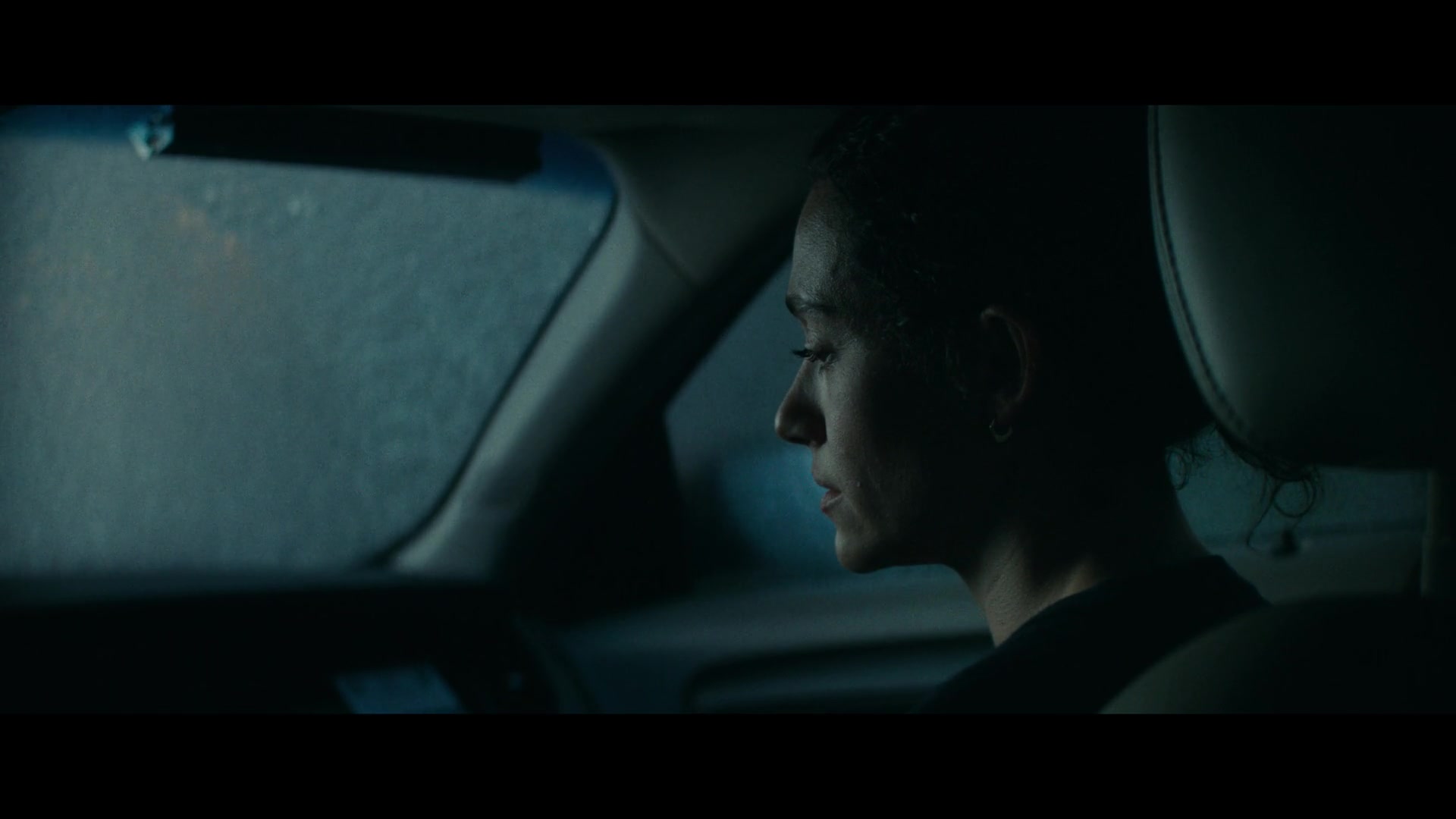 Furious_S01E04_Flash_Flood_1080p_ERW_005820.jpg