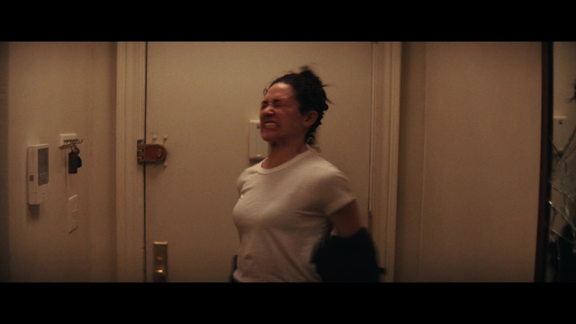 Furious_S01E05_Pick_a_Sticker_1080p_ERW_000942.jpg