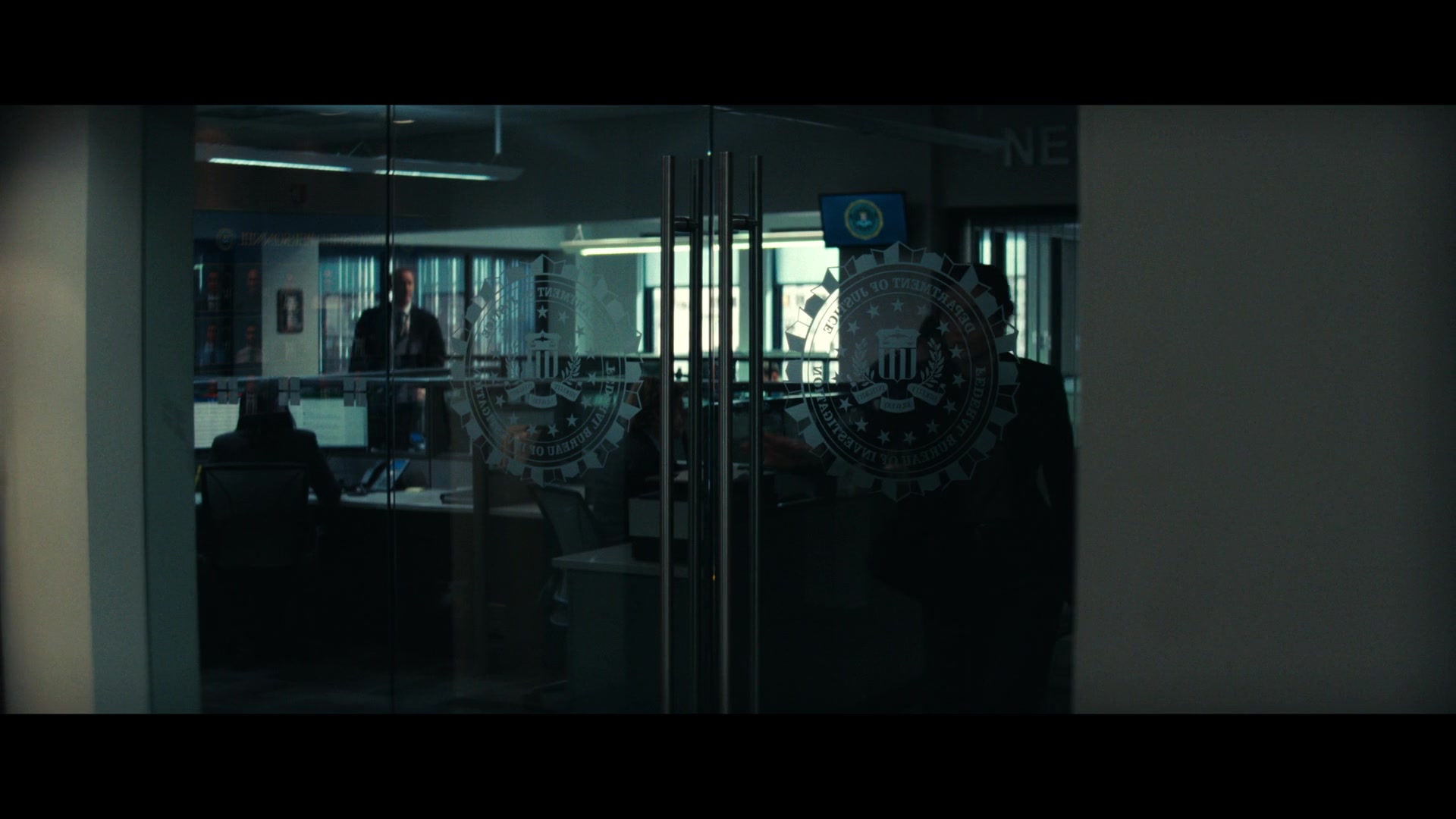 Furious_S01E05_Pick_a_Sticker_1080p_ERW_002780.jpg