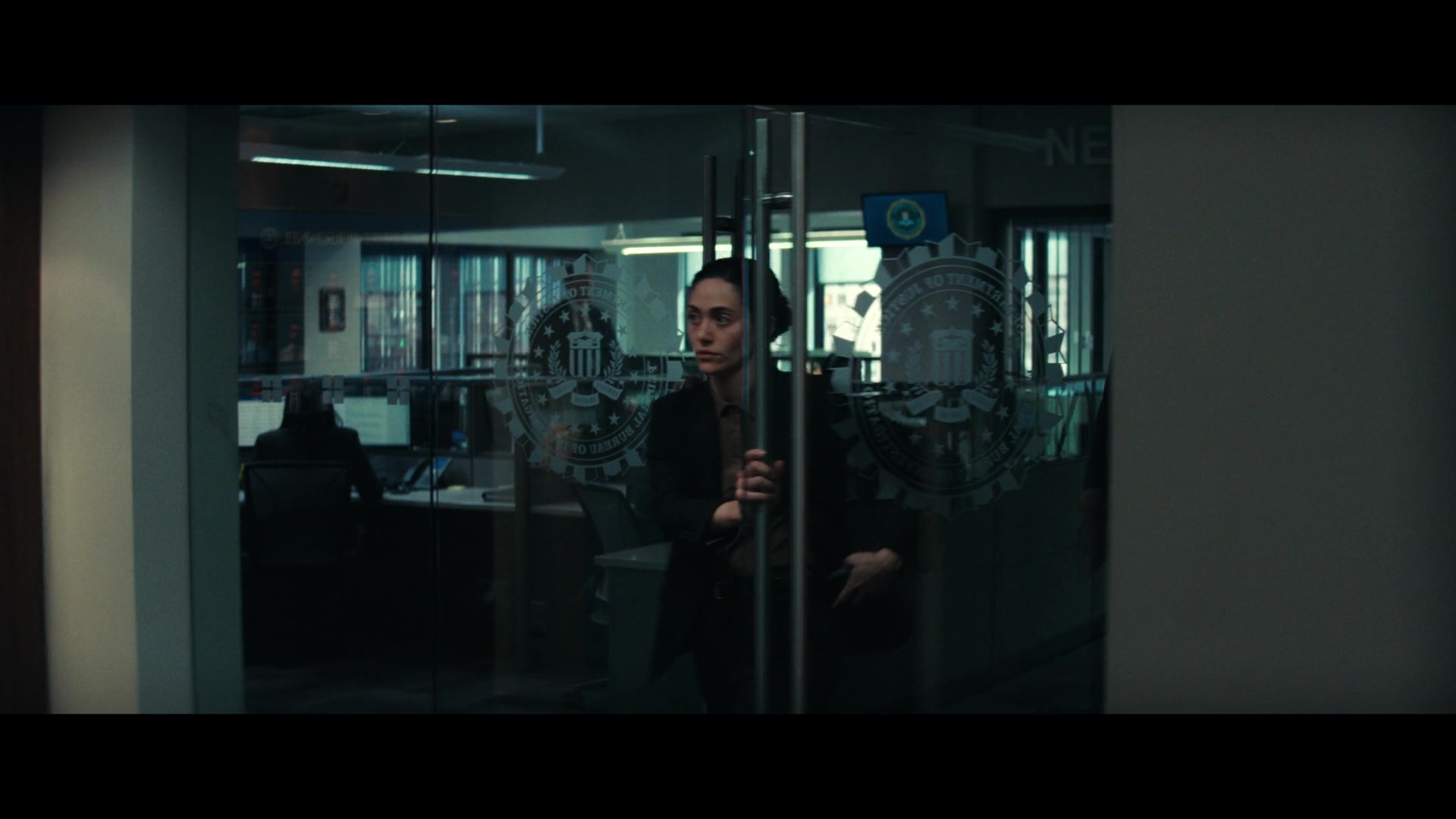 Furious_S01E05_Pick_a_Sticker_1080p_ERW_002783.jpg