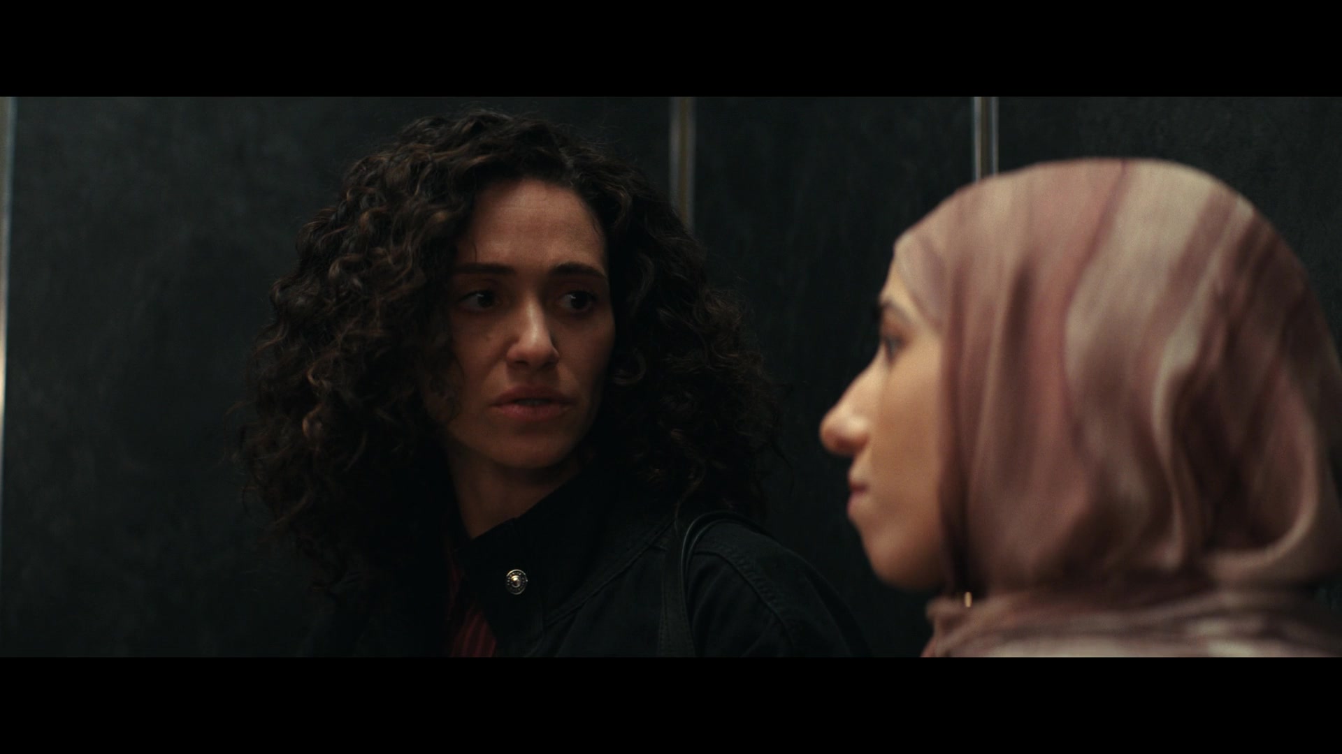 Furious_S01E05_Pick_a_Sticker_1080p_ERW_006559.jpg