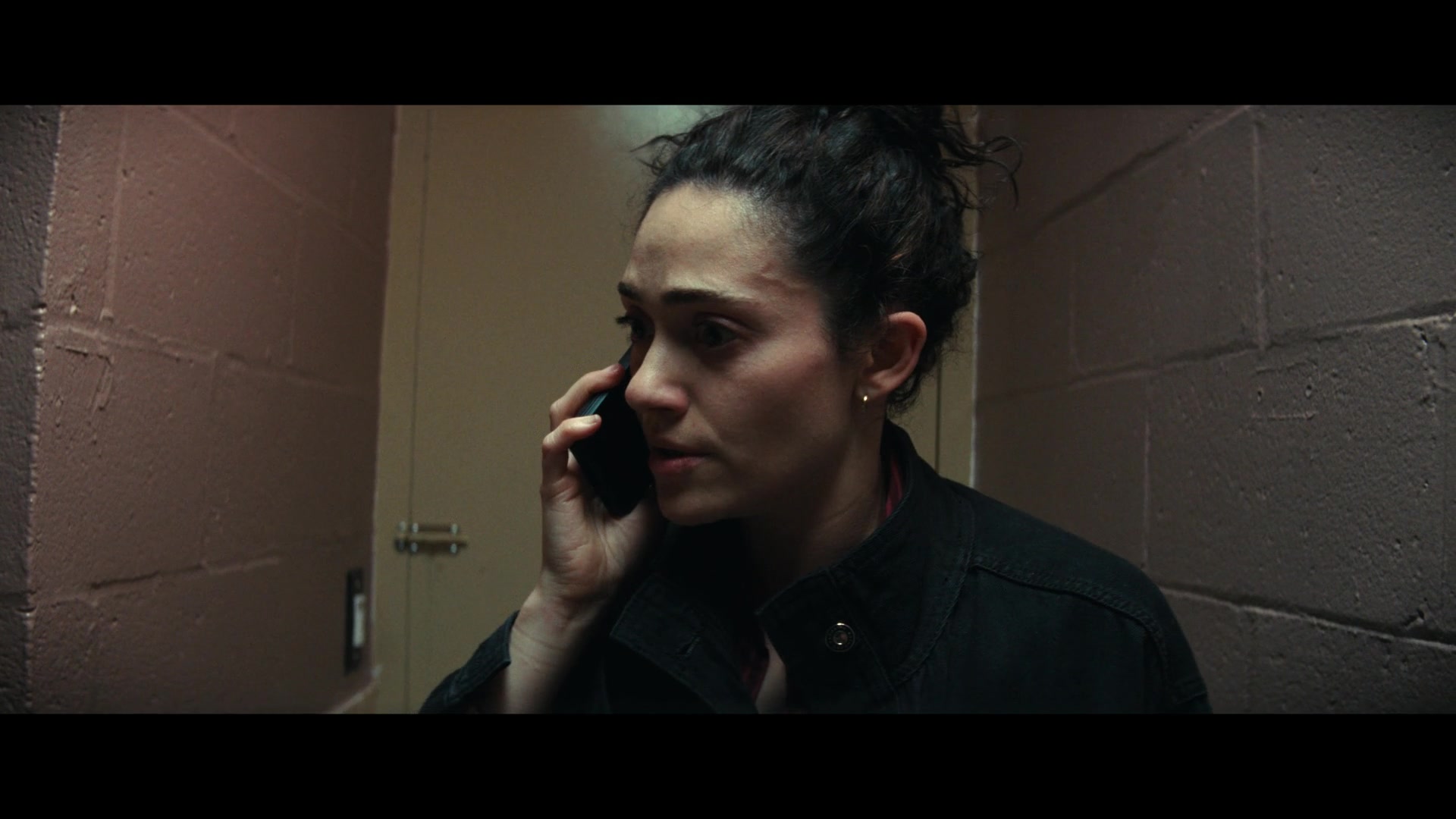Furious_S01E06_They_Make_a_Noise_Like_Feathers_1080p_ERW_001257.jpg