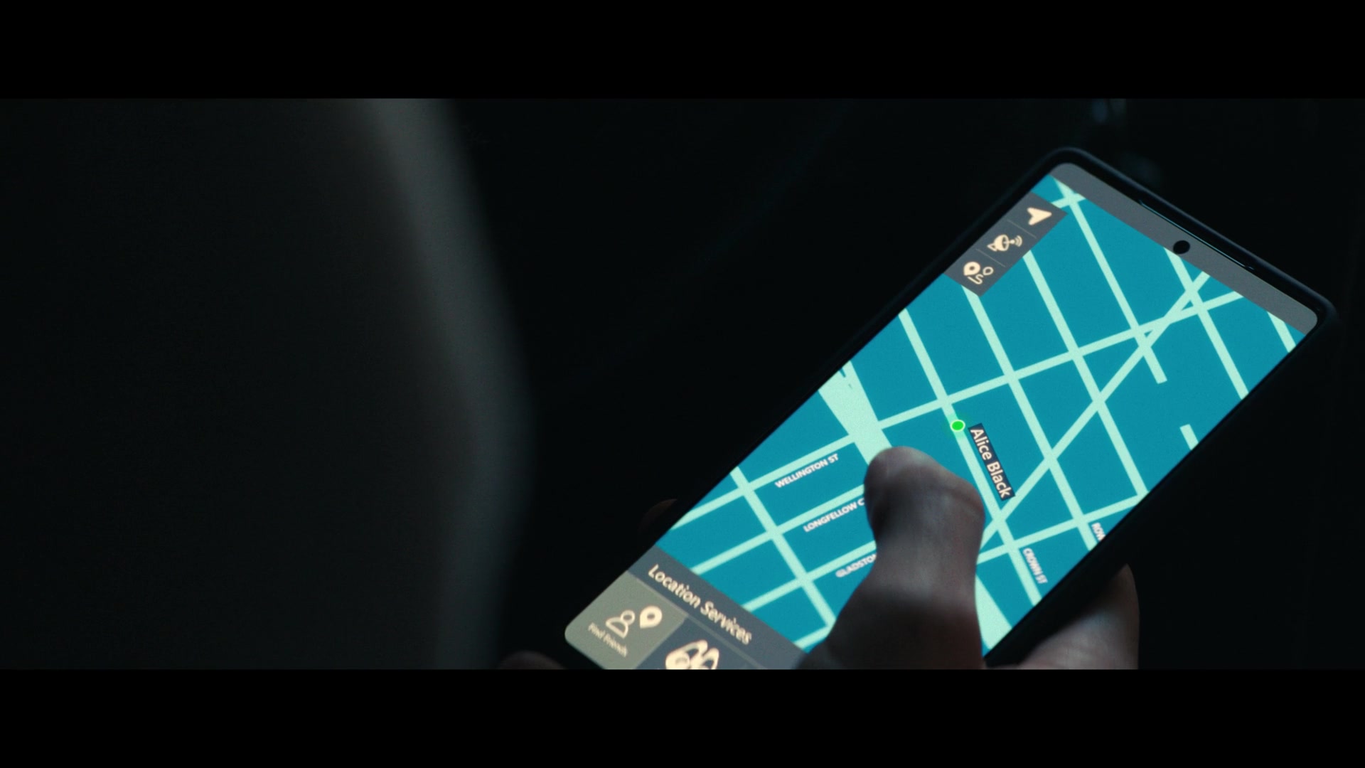 Furious_S01E06_They_Make_a_Noise_Like_Feathers_1080p_ERW_001950.jpg