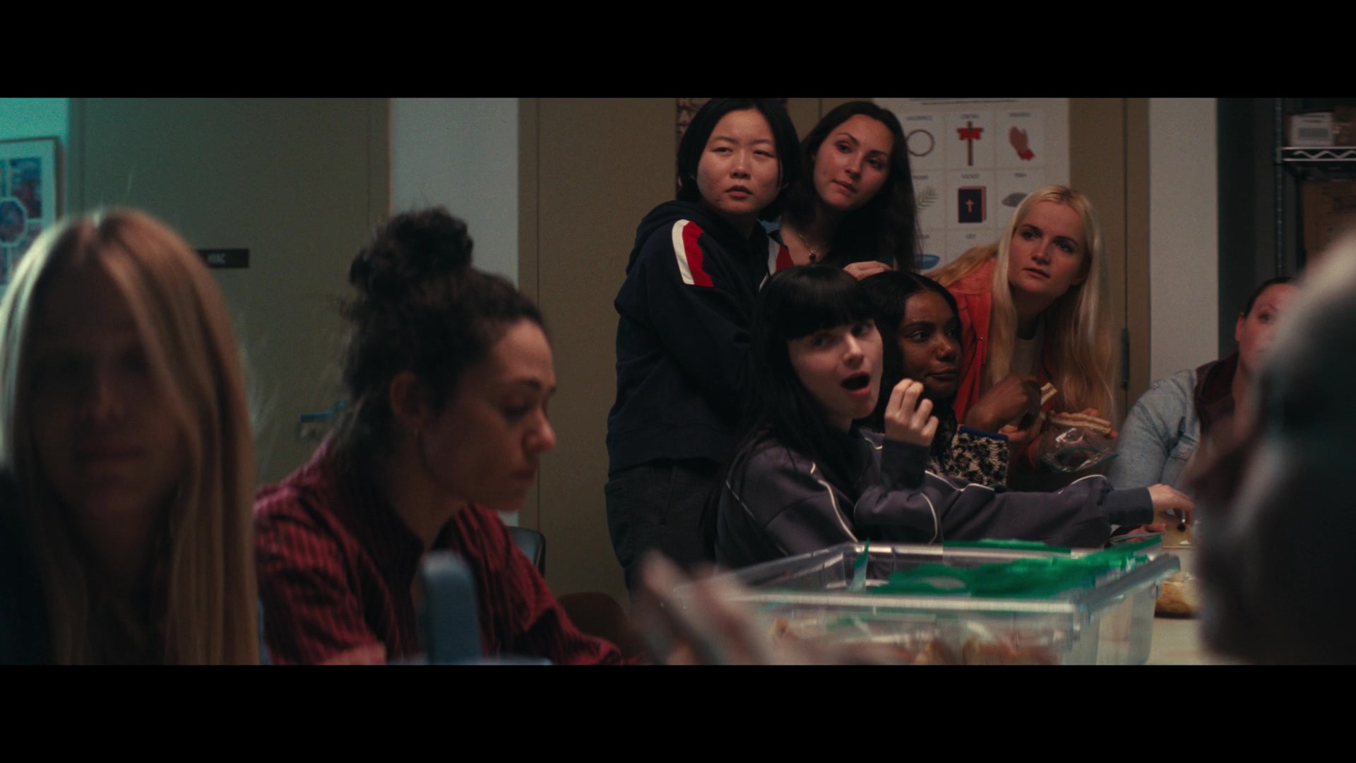 Furious_S01E06_They_Make_a_Noise_Like_Feathers_1080p_ERW_003054.jpg