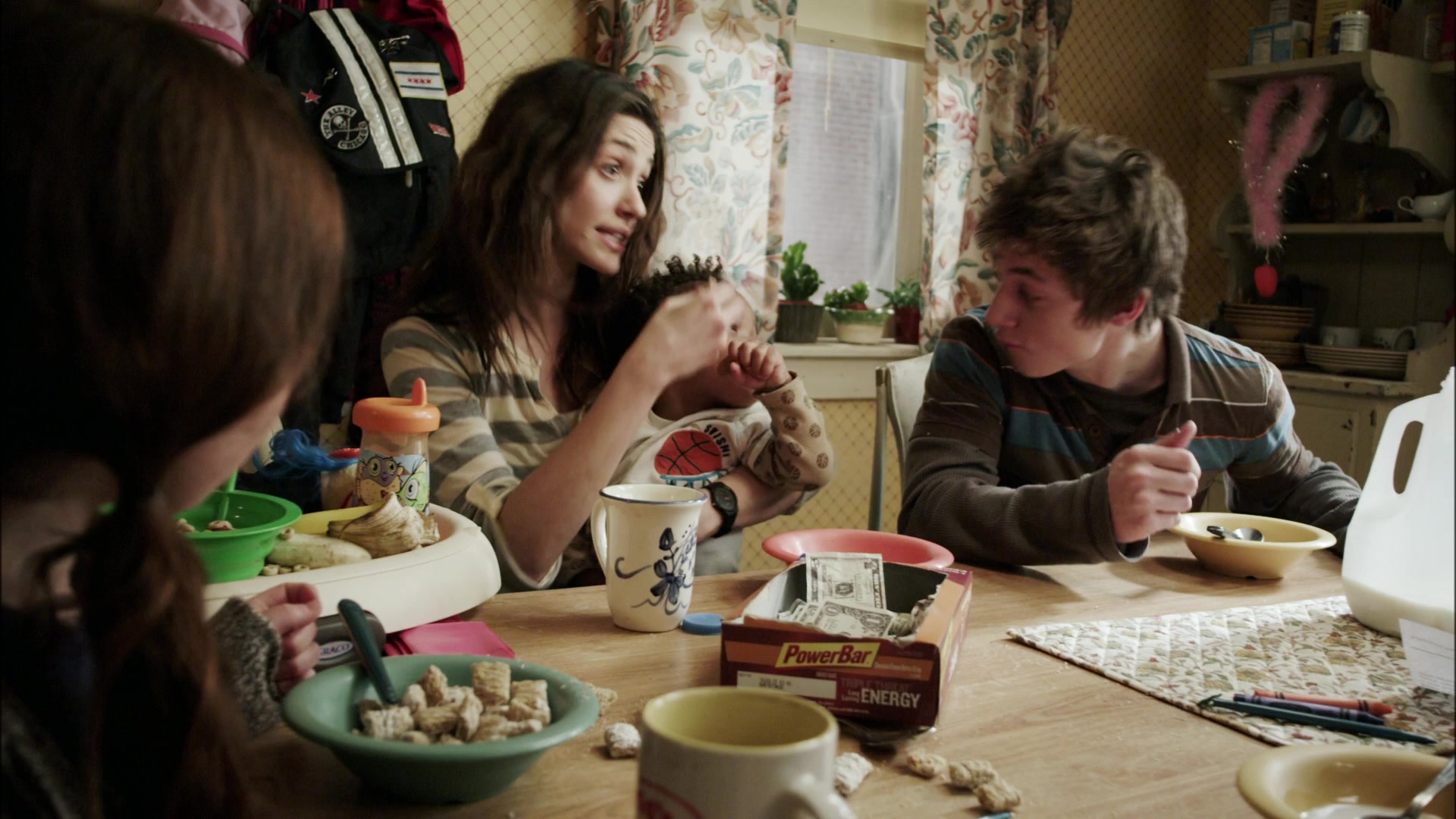 Shameless_US_S01E01_1080p_ERW_000589.jpg