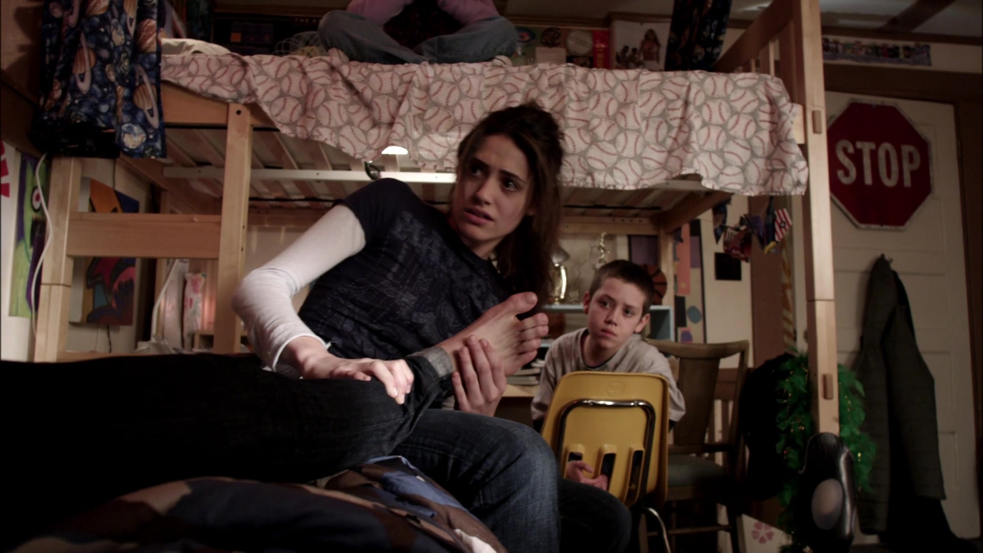 Shameless_US_S01E01_1080p_ERW_003872.jpg