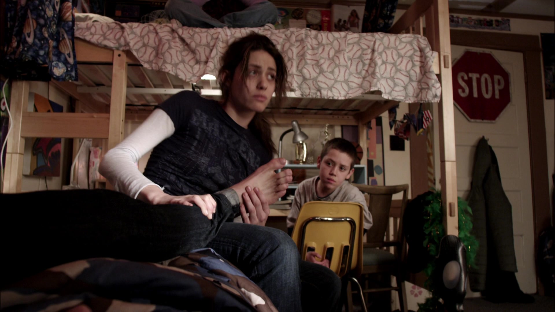 Shameless_US_S01E01_1080p_ERW_003873.jpg