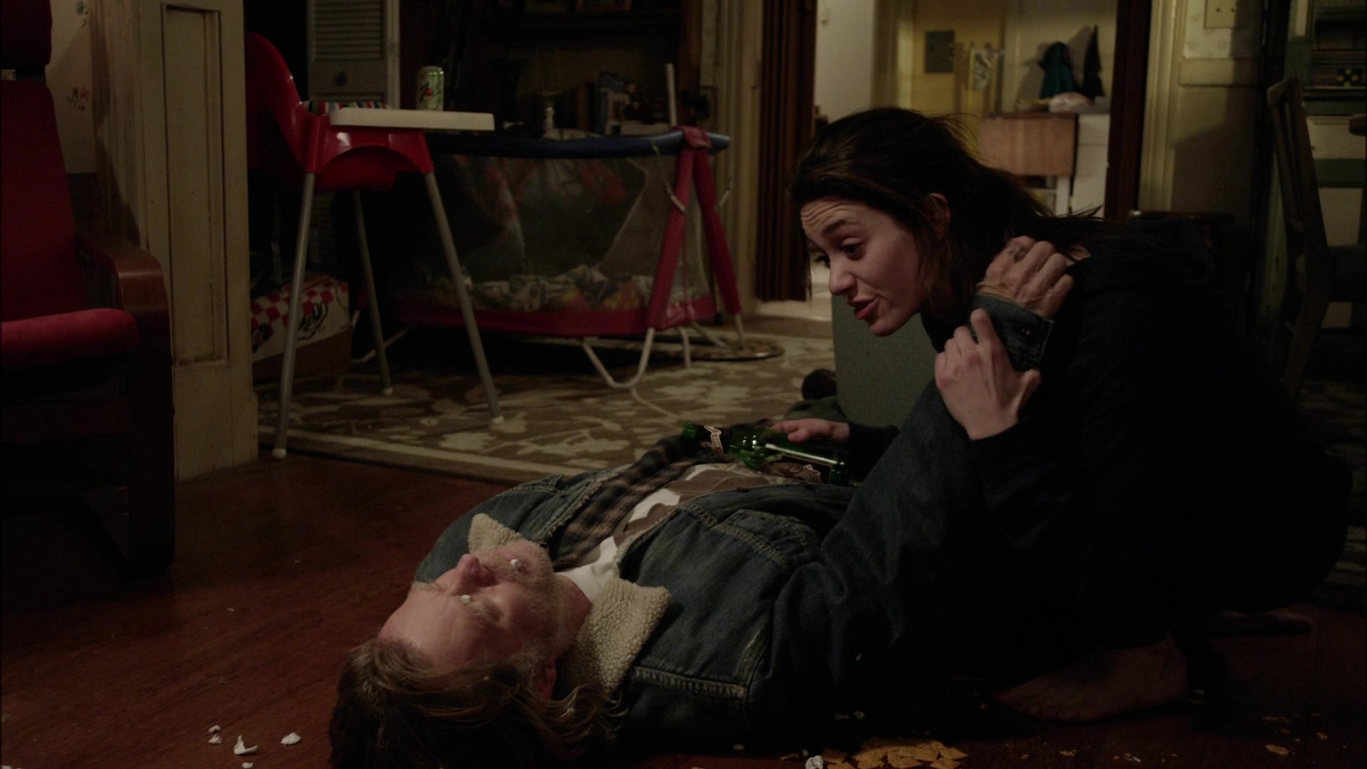 Shameless_US_S01E01_1080p_ERW_004922.jpg Shameless_US_S01E01_1080p_ERW_004922.jpg