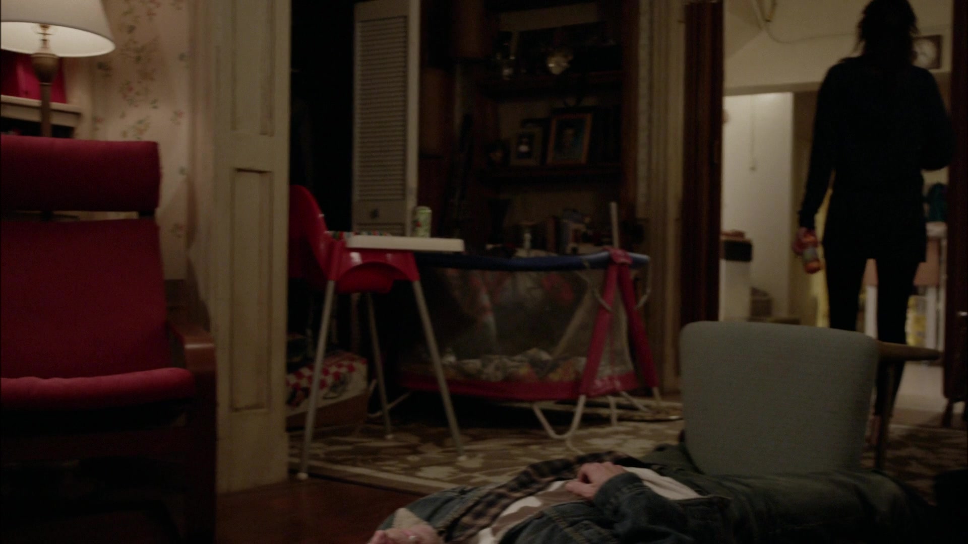 Shameless_US_S01E01_1080p_ERW_004987.jpg