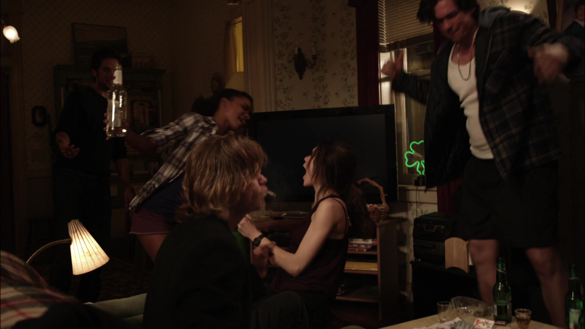 Shameless_US_S01E01_1080p_ERW_007131.jpg