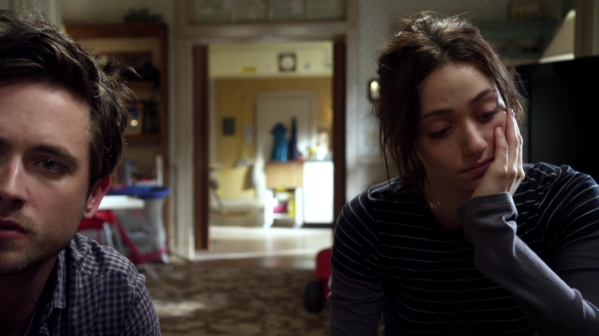 Shameless_US_S01E02_1080p_ERW_003433.jpg
