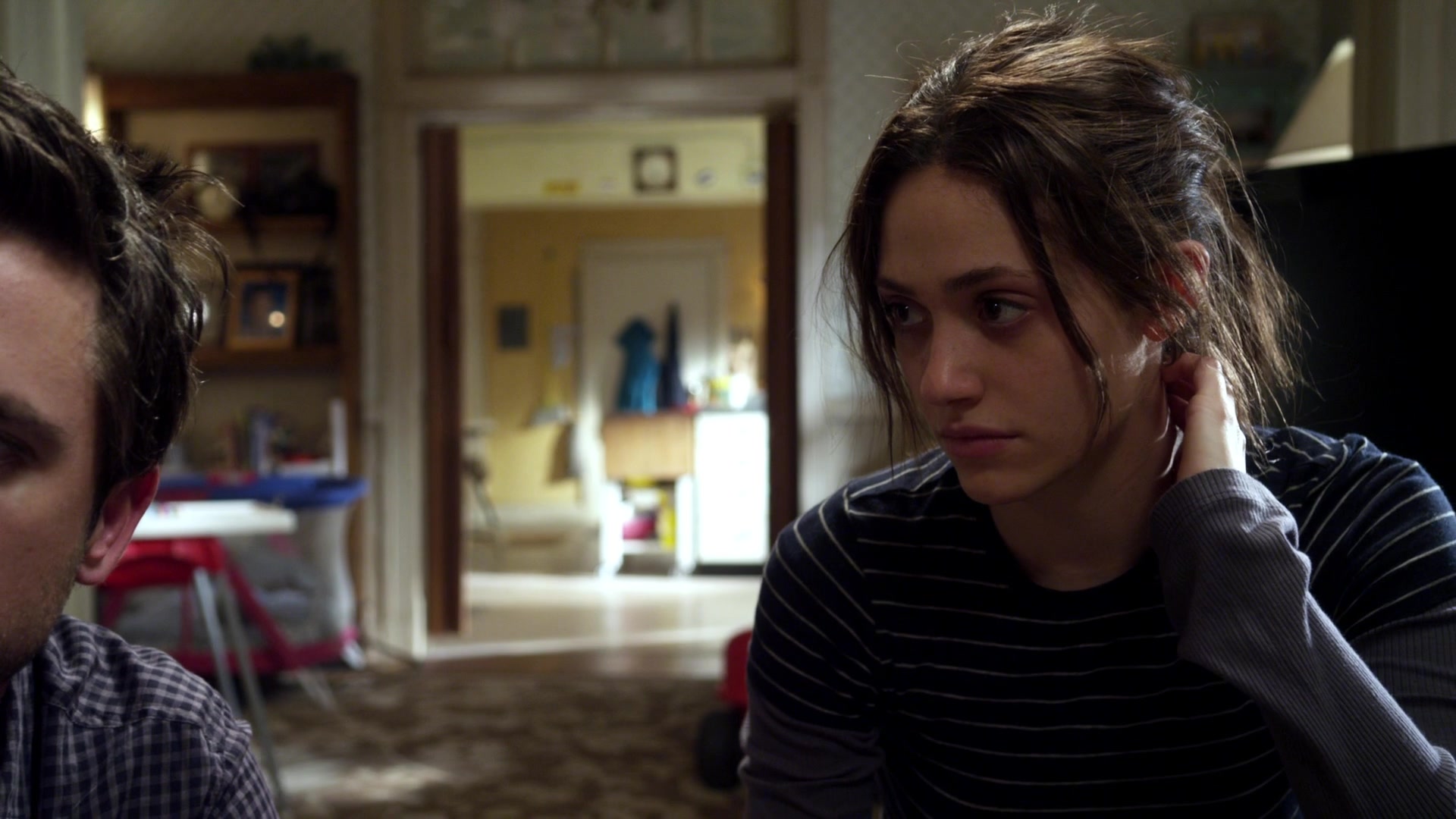 Shameless_US_S01E02_1080p_ERW_003439.jpg