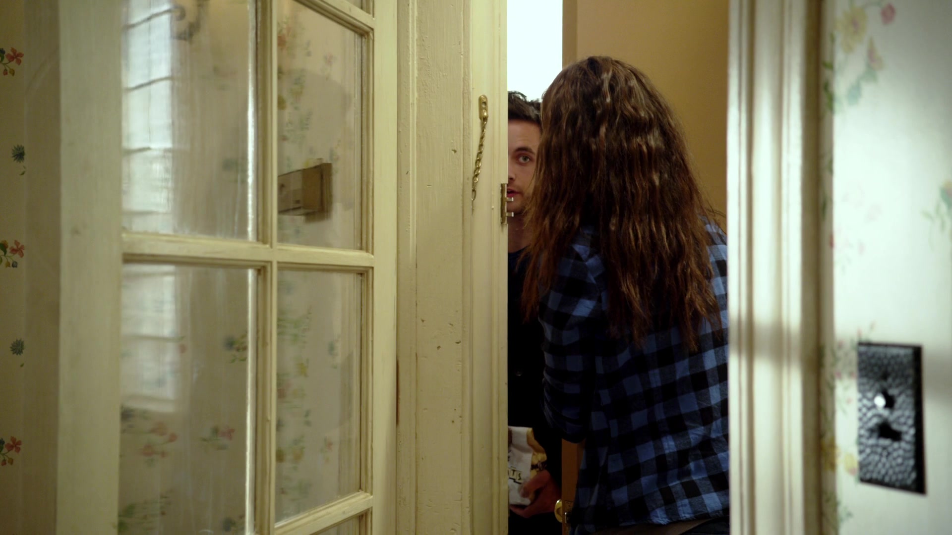 Shameless_US_S01E03_1080p_ERW_001551.jpg