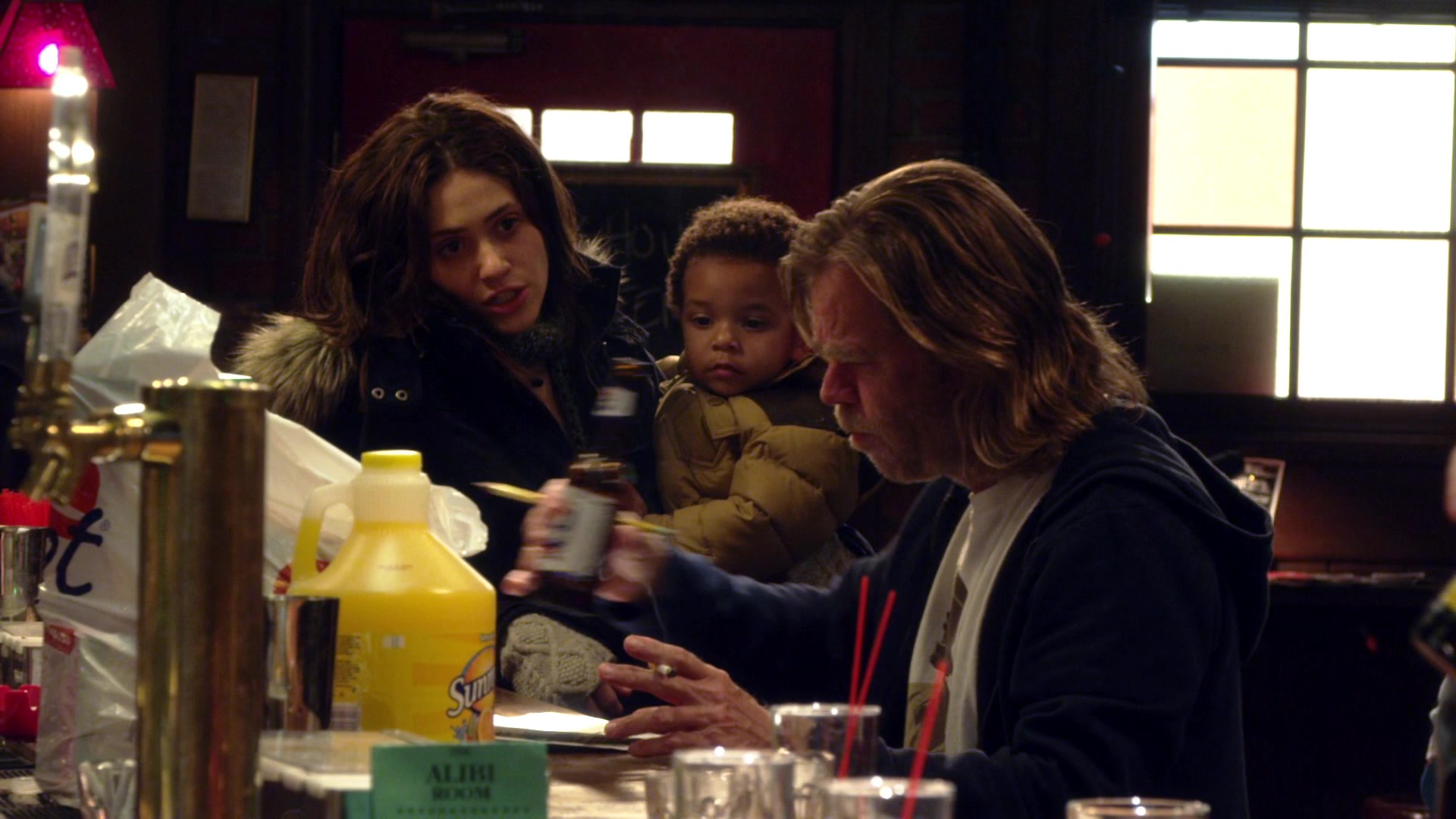 Shameless_US_S01E03_1080p_ERW_003065.jpg