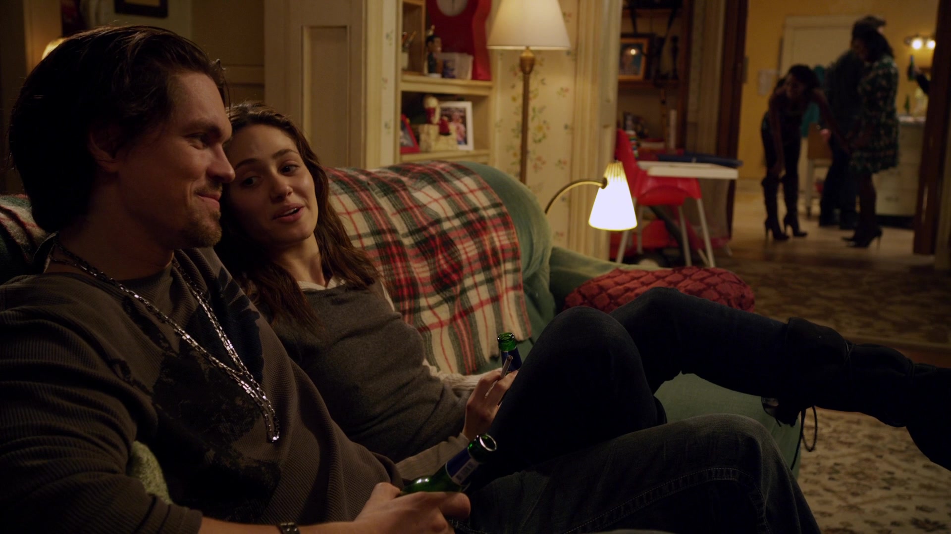 Shameless_US_S01E04_1080p_ERW_005886.jpg