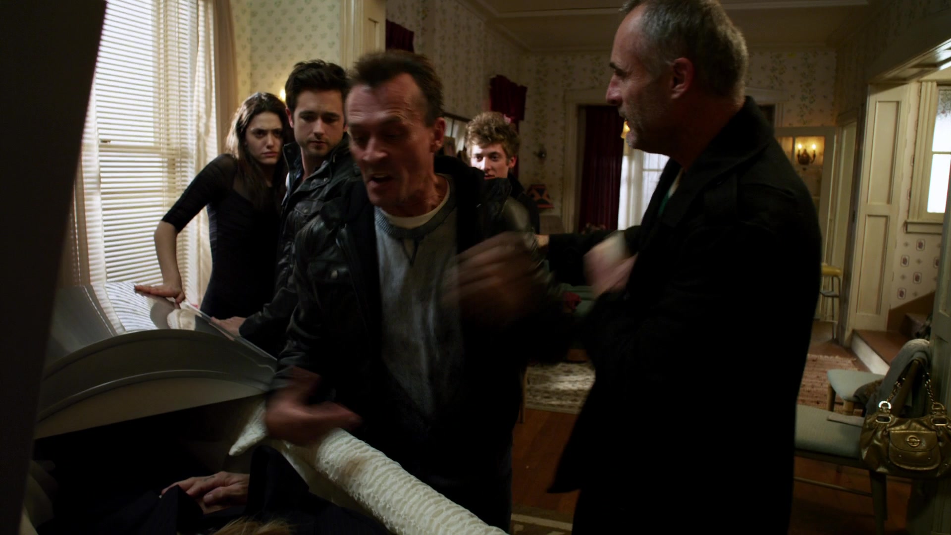 Shameless_US_S01E07_1080p_ERW_005027.jpg
