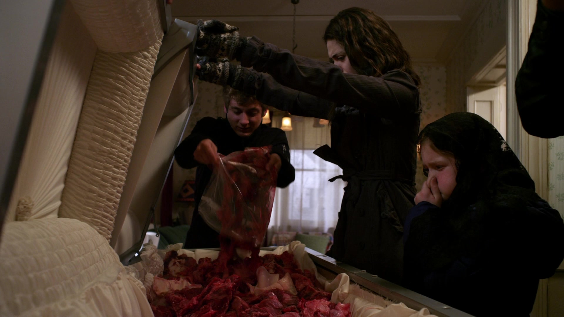 Shameless_US_S01E07_1080p_ERW_005202.jpg