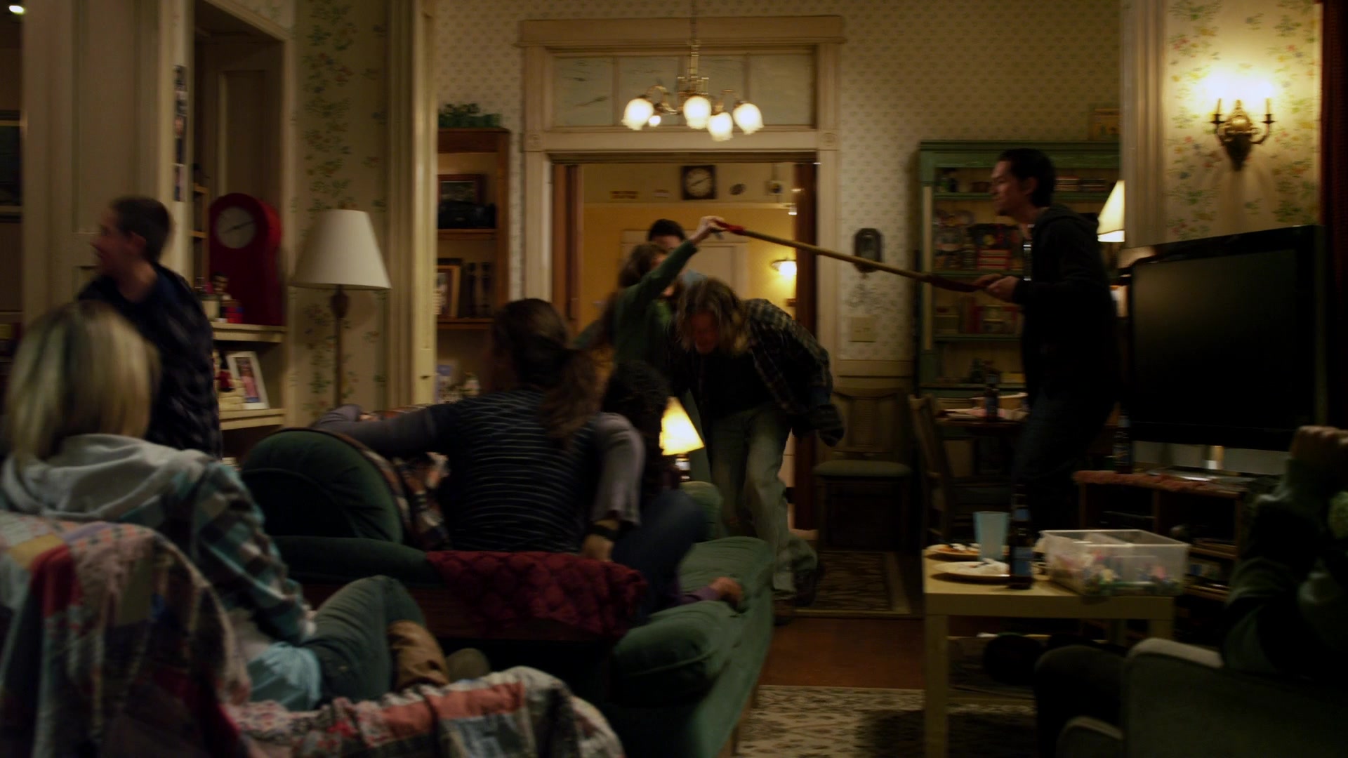 Shameless_US_S01E08_1080p_ERW_003680.jpg