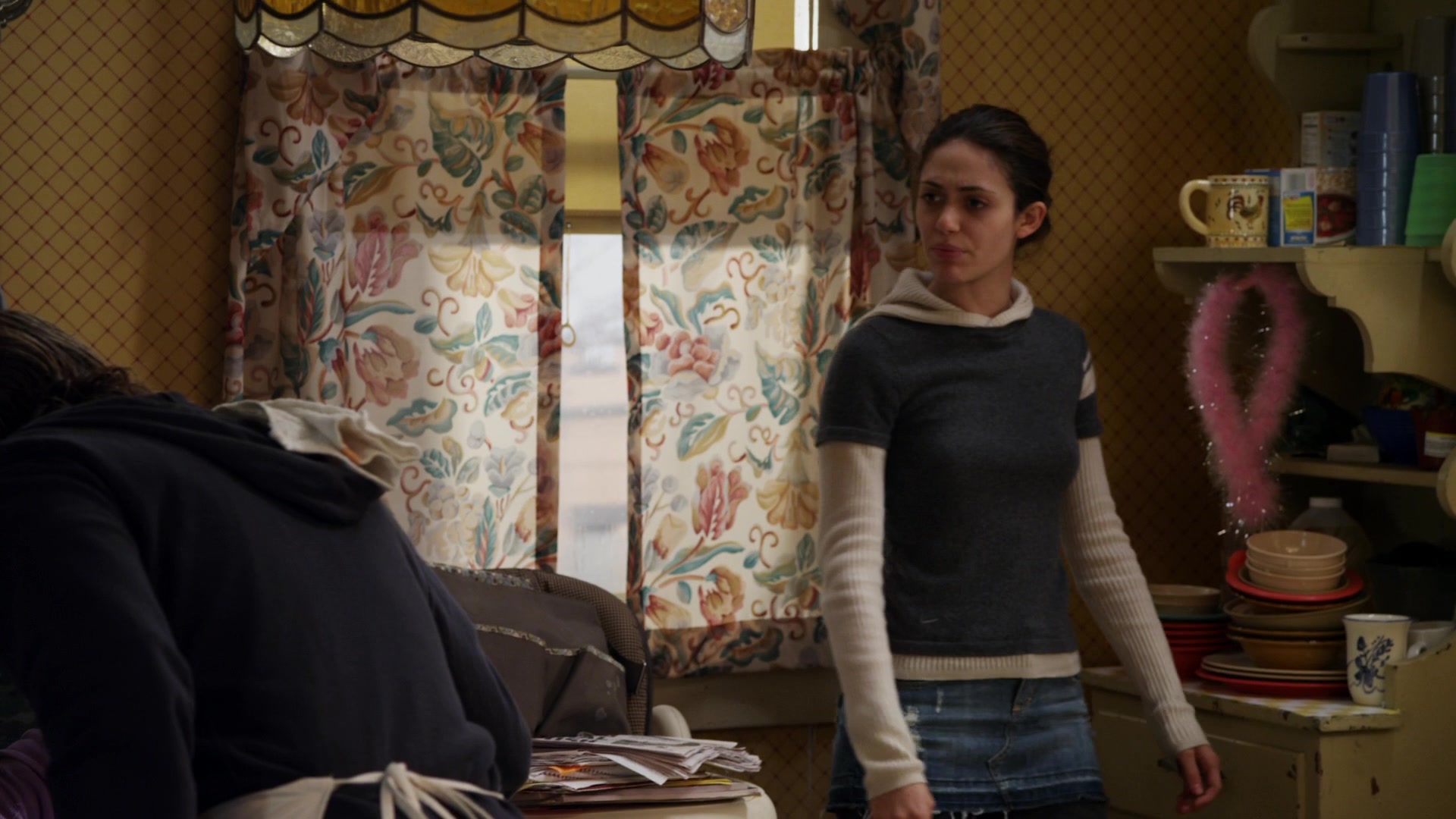 Shameless_US_S01E08_1080p_ERW_004346.jpg