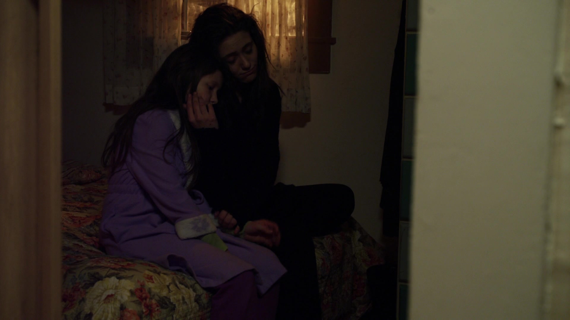 Shameless_US_S01E12_1080p_ERW_004350.jpg
