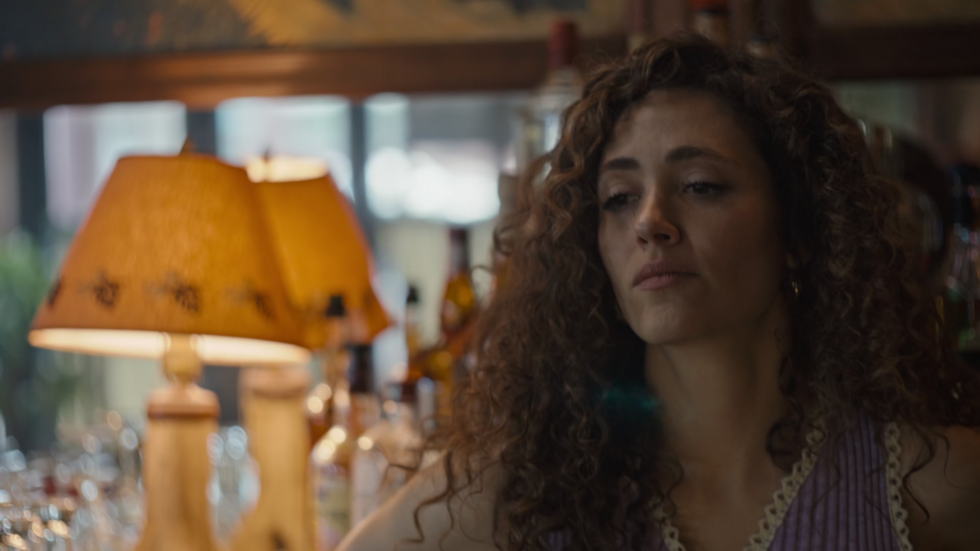 The_Crowded_Room_S01E05_Savior_1080p_ERW_003326.jpg