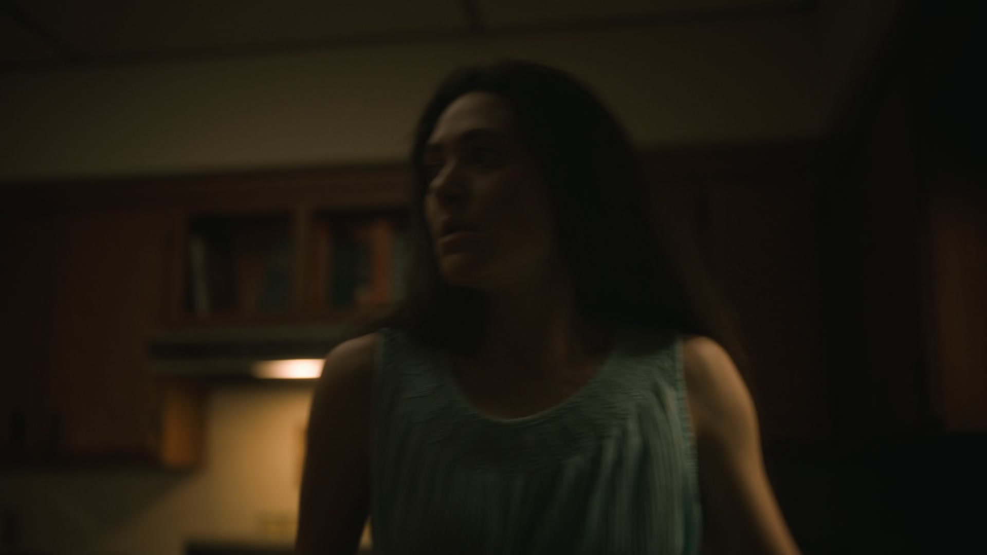The_Crowded_Room_S01E09__Family_1080p_ERW_002727.jpg