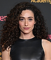 emmyrossumweb_tvacadfestival_arrivals_281129.jpg